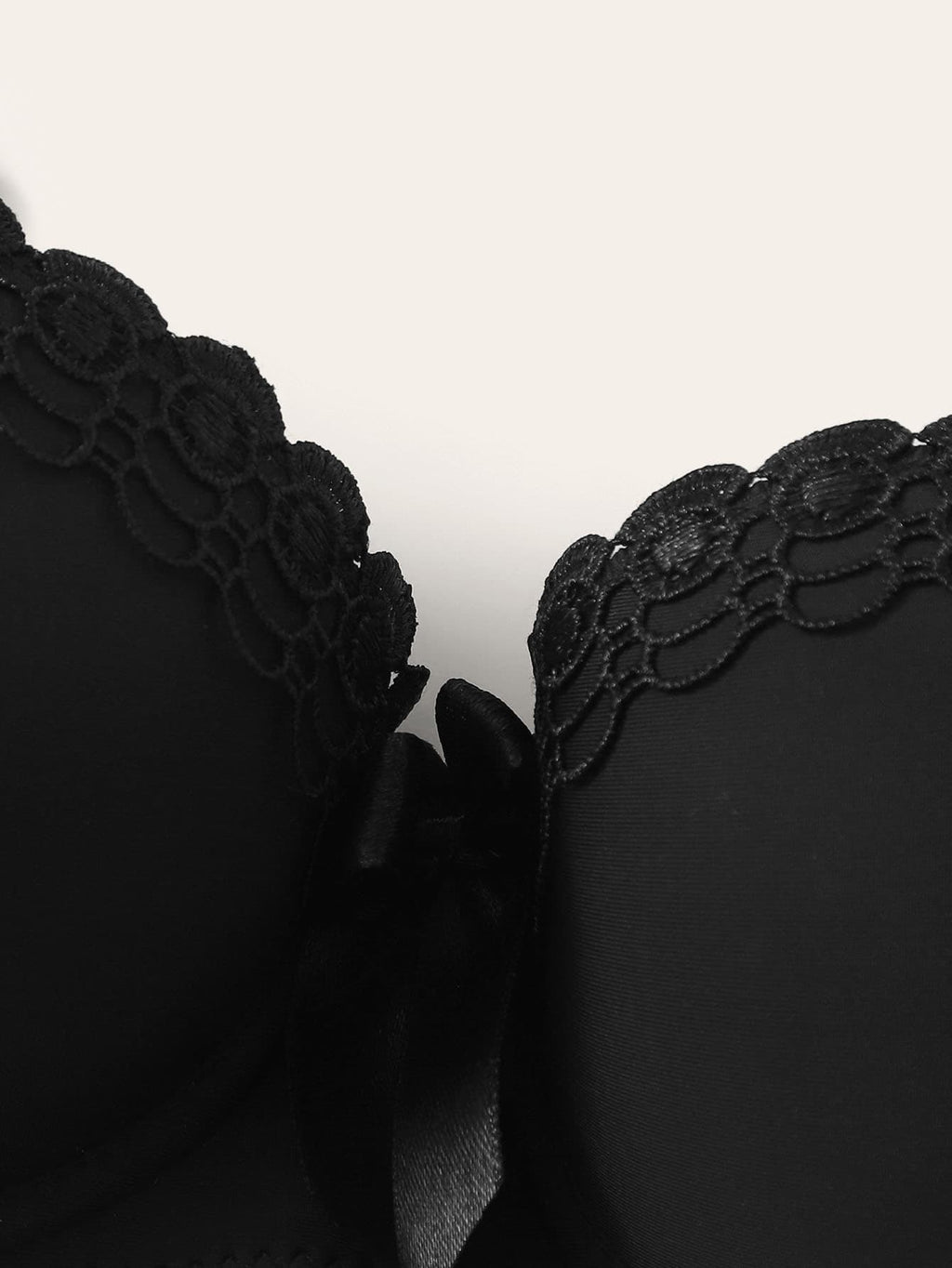 Soutien-gorge à armature noir - Modèle Claudette