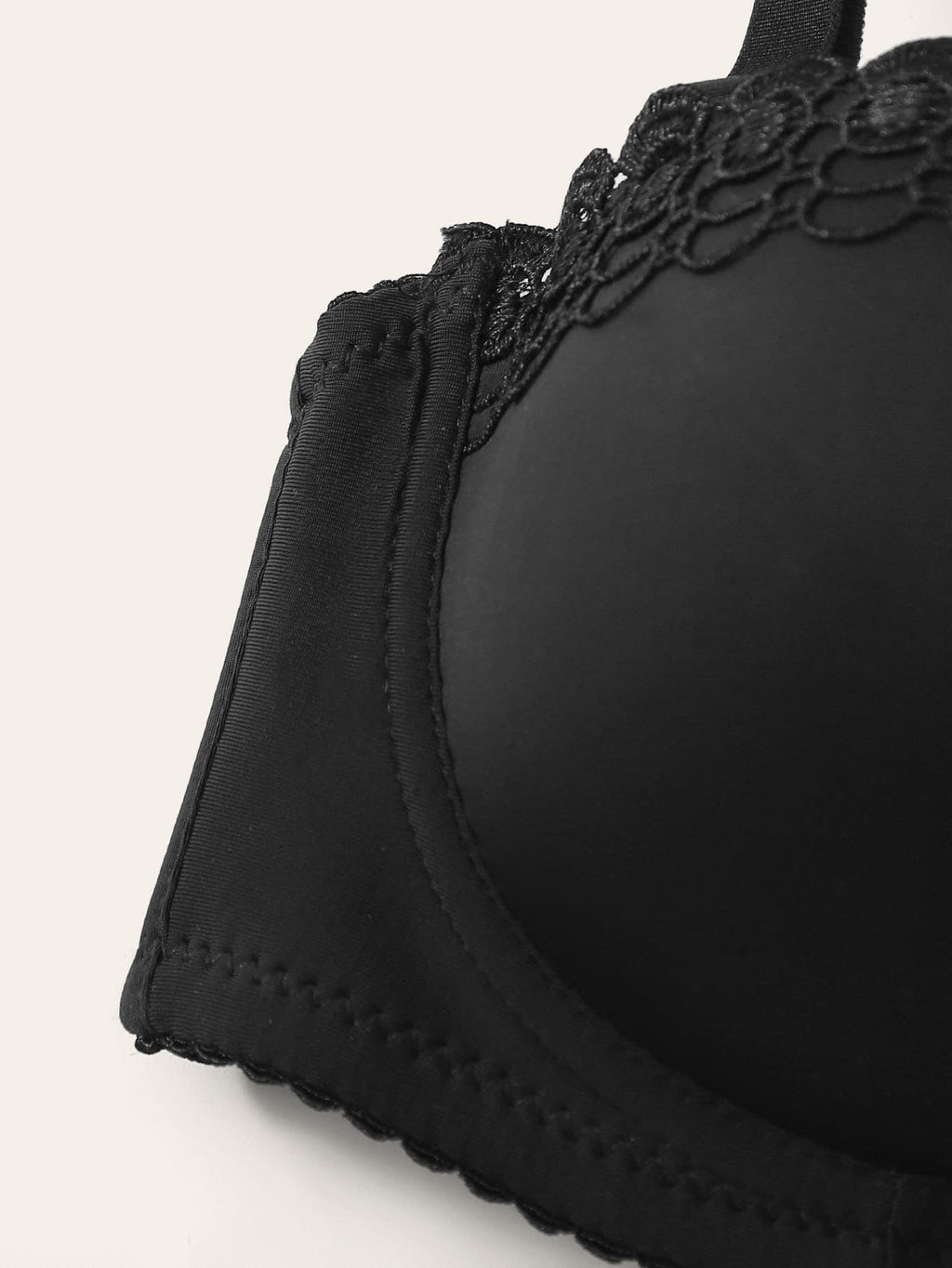 Soutien-gorge à armature noir - Modèle Claudette