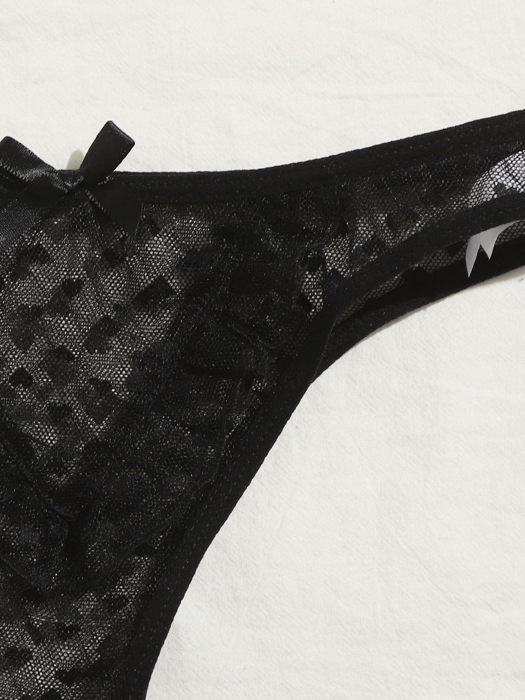 Ensemble lingerie sexy pour femme à armature noir - Modèle Nicole