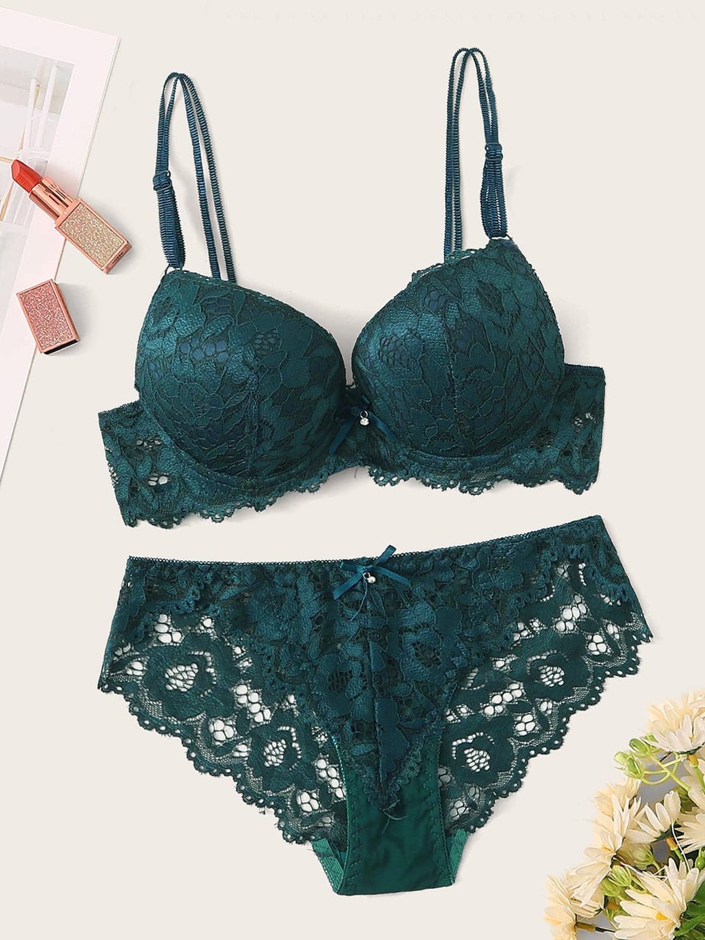 Ensemble de lingerie en dentelle - Modèle Éléonore