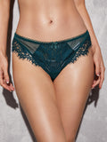 String en dentelle - Modèle Albertine